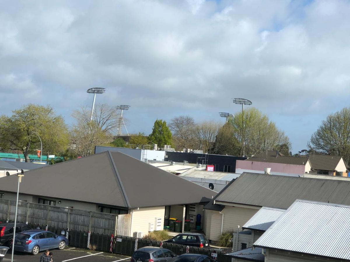 Central Stadium Apartments Χάμιλτον Εξωτερικό φωτογραφία